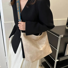 Load image into Gallery viewer, Thepremiumleather RetroBag (SPECIAL GUITAR STRAP)